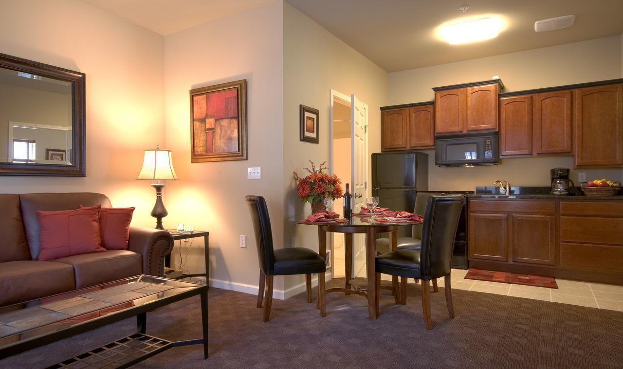 Stratford Suites Spokane Airport แอร์เวย์ไฮส์ ภายนอก รูปภาพ