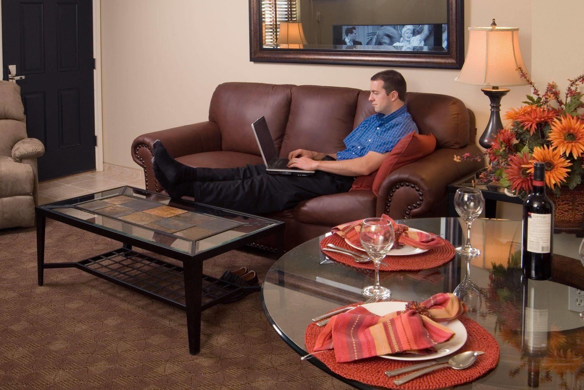 Stratford Suites Spokane Airport แอร์เวย์ไฮส์ ภายนอก รูปภาพ